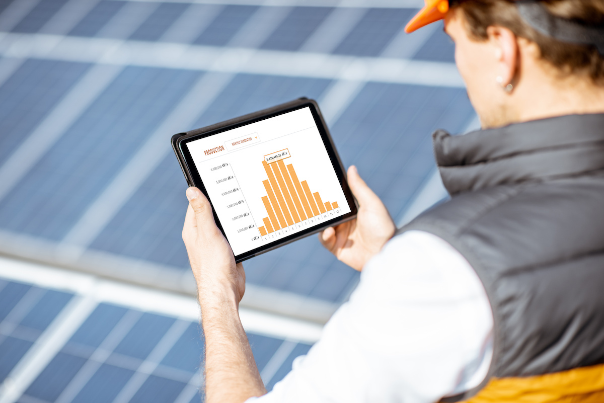 Everything You Need to Know About Solar Panel Maintenance - IGS